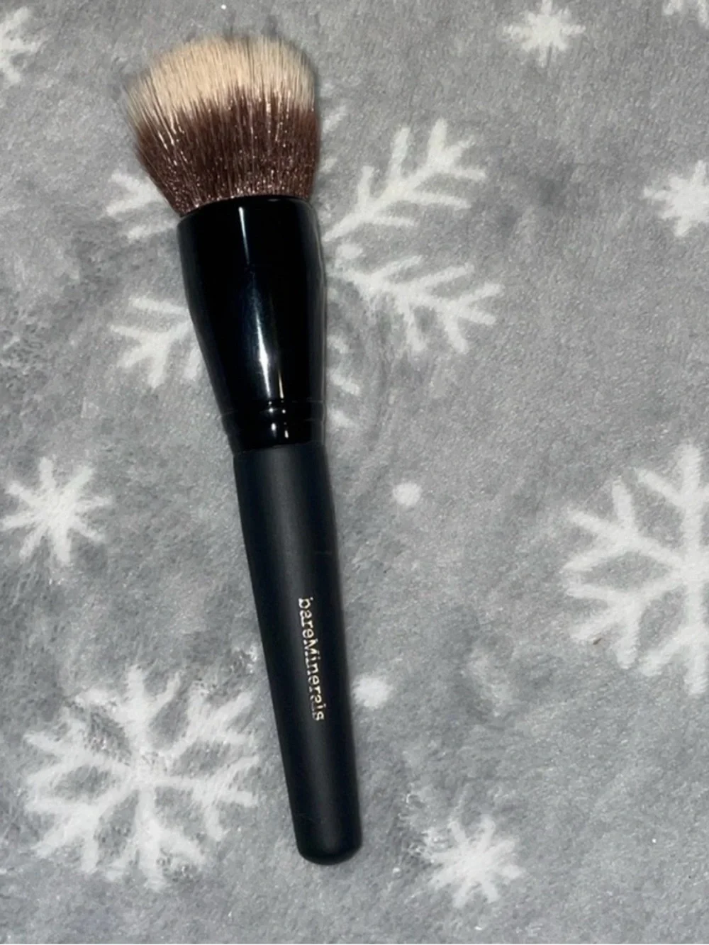 Brush, concealer, and eyeshadow makeup set